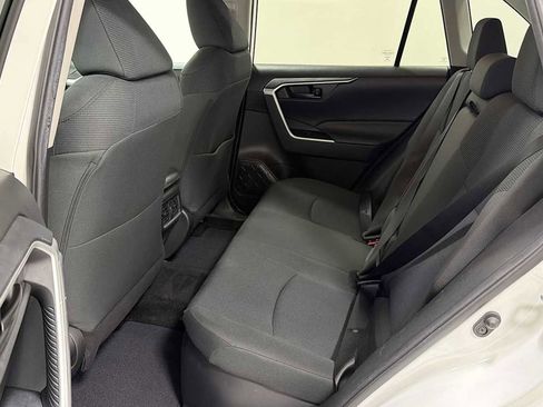 Used 2021 Toyota RAV4 LE AWD/4WD image 23