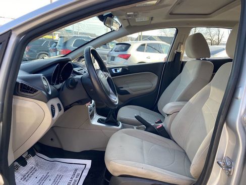 Used 2015 Ford Fiesta SE w/ Exterior Protection Package image 9