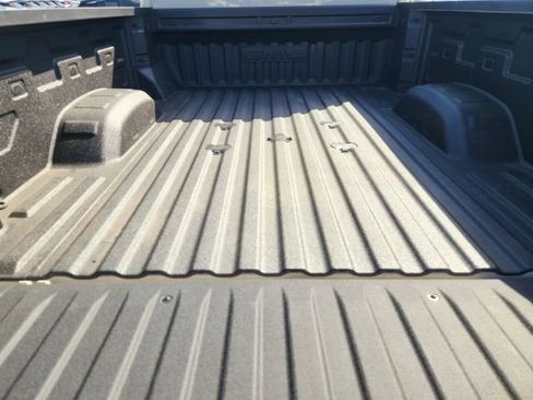 Used 2026 GMC Sierra 2500 AT4 w/ AT4 Premium Plus Package image 24