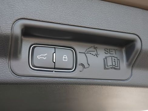 New 2026 Ford Explorer ST-Line AWD/4WD image 12