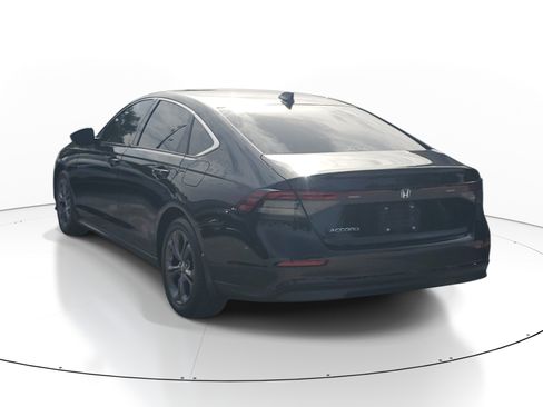 Used 2023 Honda Accord EX image 7