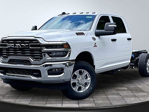 New 2026 RAM 3500 Tradesman w/ Chrome Appearance Group A AWD/4WD image 2