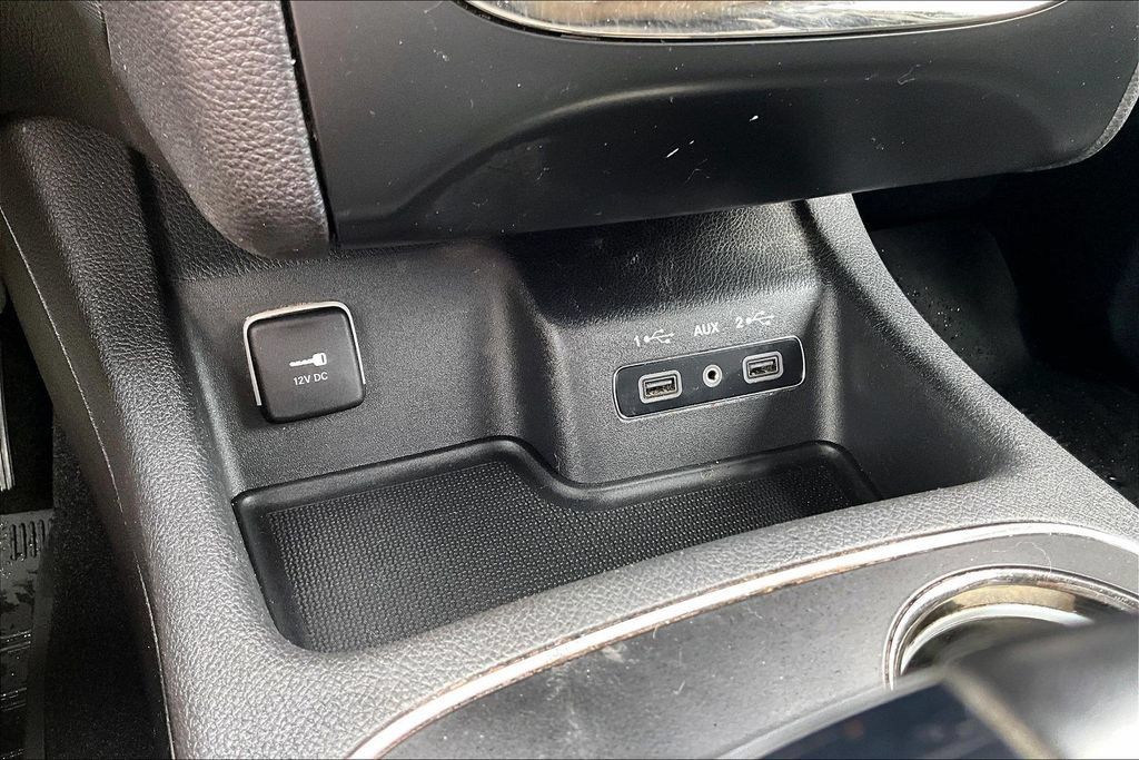 Used 2020 Dodge Durango GT w/ Technology Group AWD/4WD image 16