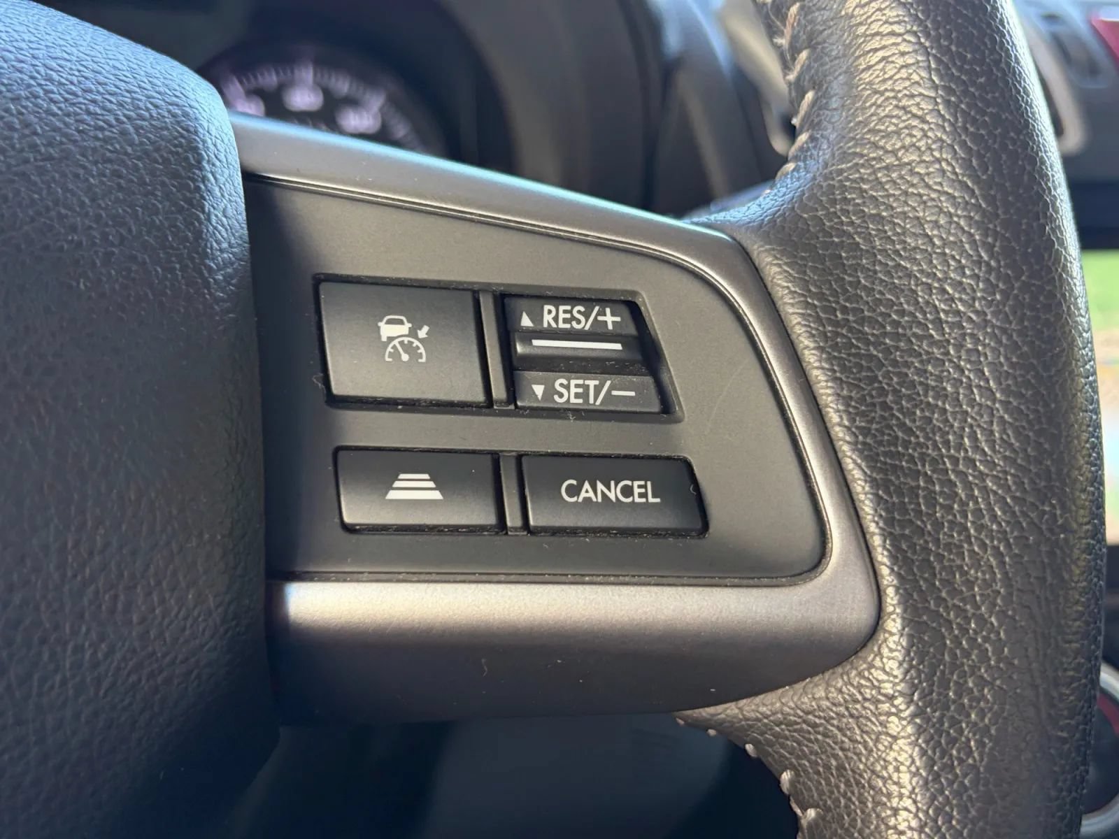 Used 2016 Subaru Forester 2.5i Touring w/ Eyesight & Navigation System AWD/4WD image 31
