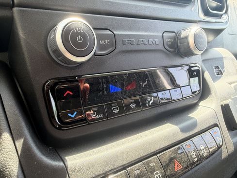 New 2025 RAM ProMaster 3500 w/ Cold Weather Group FWD image 35