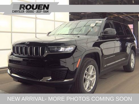 Used 2023 Jeep Grand Cherokee L Laredo image 1