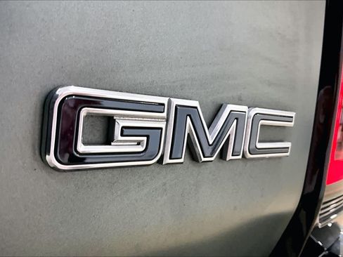 Used 2024 GMC Hummer EV 3X w/ LPO, Illumination Package AWD/4WD image 29