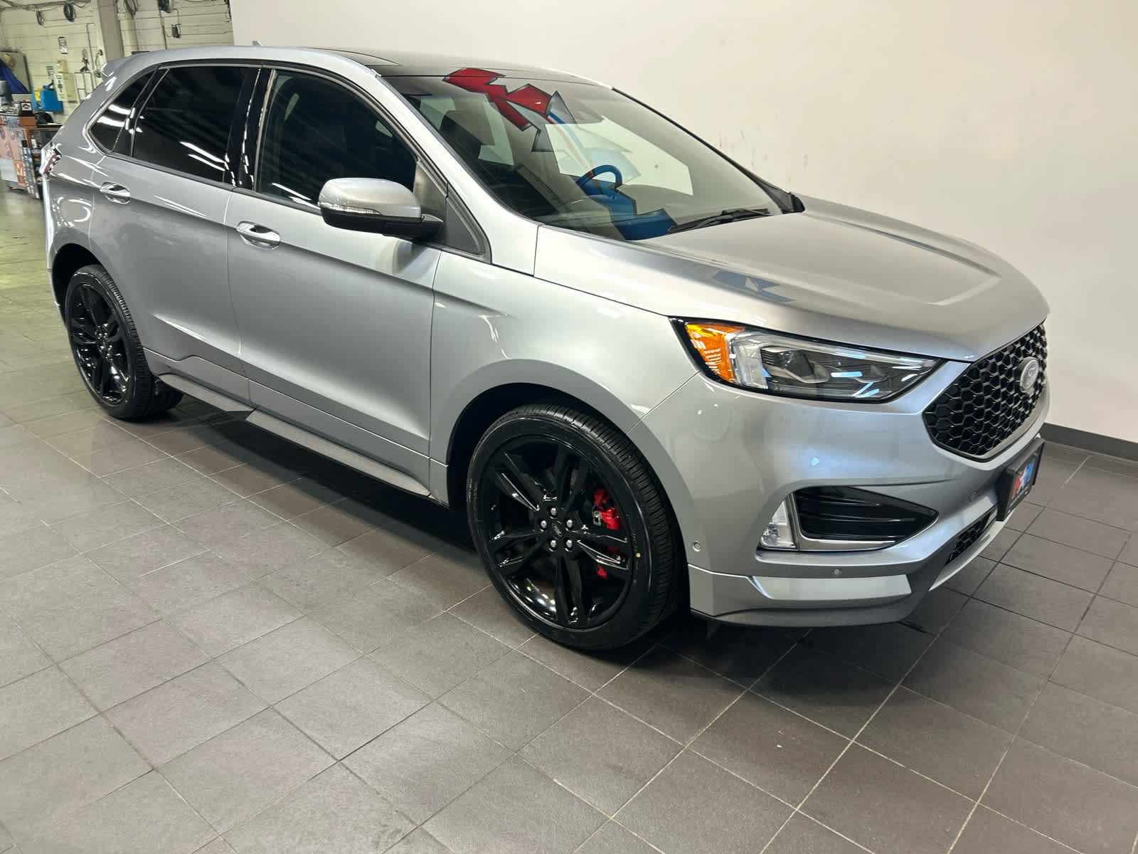 Used 2020 Ford Edge ST w/ Equipment Group 401A AWD/4WD image 2