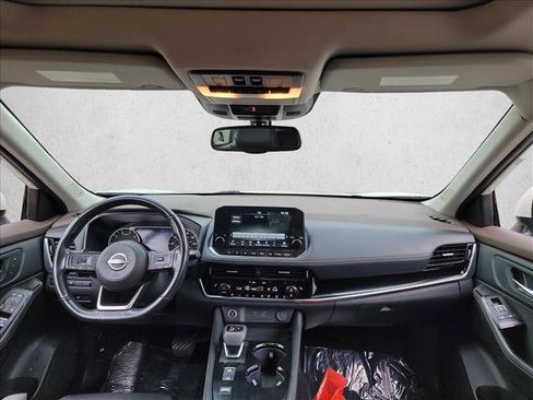 Used 2023 Nissan Rogue SL w/ SL Premium Package FWD image 18