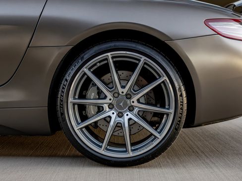 Used 2011 Mercedes-Benz SLS AMG Coupe image 31