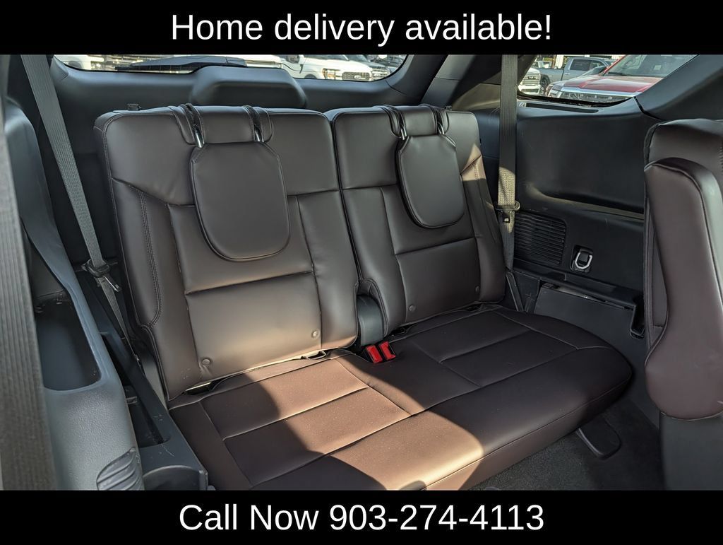Used 2026 Ford Explorer Platinum RWD image 30