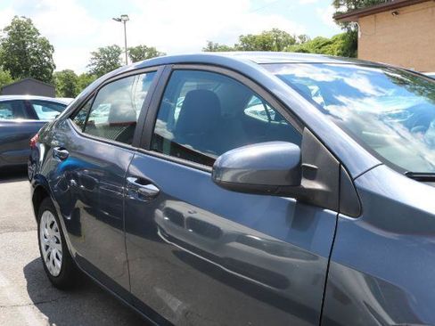 Used 2019 Toyota Corolla LE FWD image 3