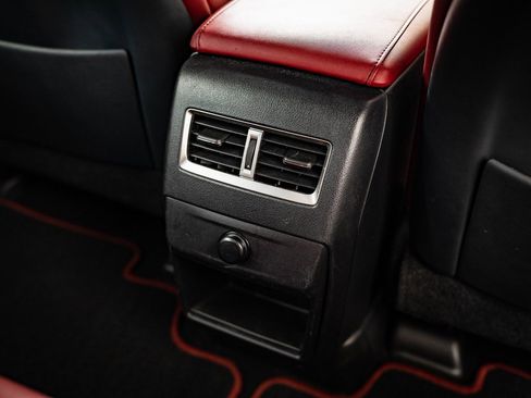 Used 2017 Lexus RX 450h AWD image 38