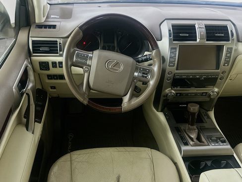 Used 2017 Lexus GX 460 Premium w/ Premium Package AWD/4WD image 17