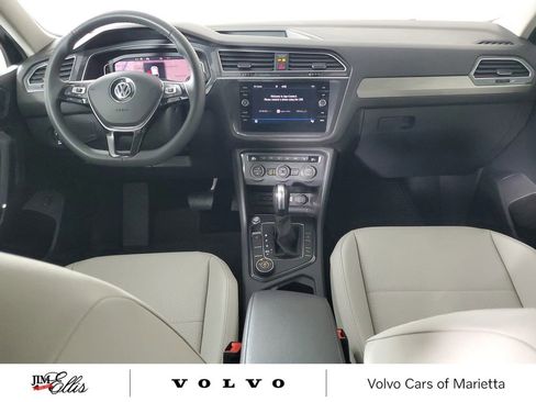 Used 2020 Volkswagen Tiguan SEL image 16
