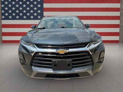 Used 2019 Chevrolet Blazer Premier w/ Sun and Wheels Package AWD/4WD image 2
