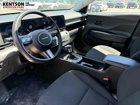 Used 2025 Hyundai Kona SEL AWD/4WD image 28