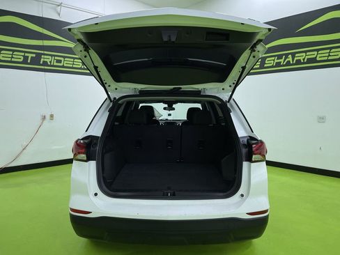 Used 2024 Chevrolet Equinox LS image 9