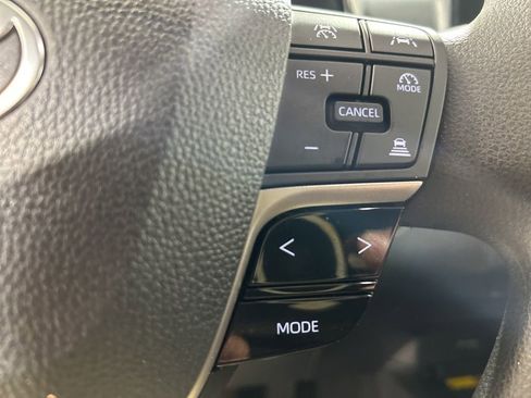 Used 2025 Toyota Camry LE image 25