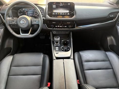 Used 2023 Nissan Rogue SL w/ SL Premium Package FWD image 11
