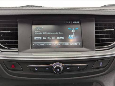 Used 2018 Buick Regal Preferred w/ Driver Confidence Package #1 FWD image 22