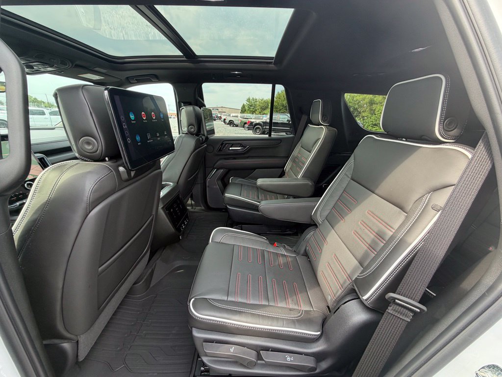 Used 2026 GMC Yukon AT4 Ultimate w/ LPO, Floor Liner Package AWD/4WD image 7