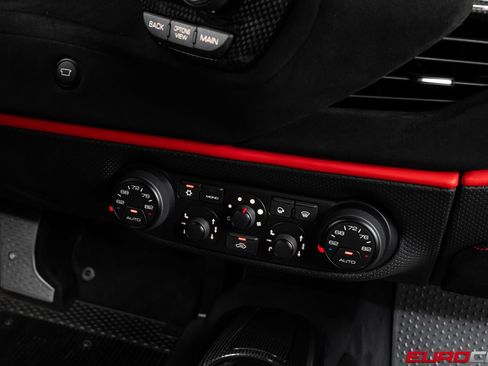 Used 2019 Ferrari 488 Pista Coupe RWD image 41
