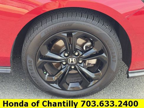 Certified 2025 Honda Accord SE image 33