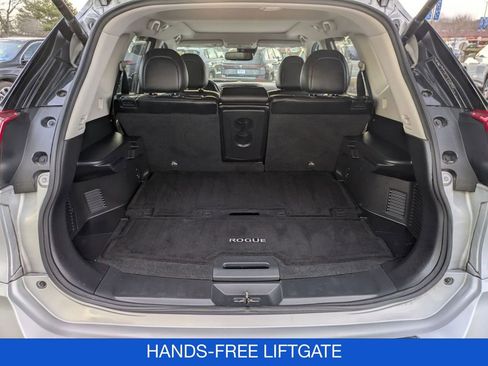 Used 2017 Nissan Rogue SL w/ SL Premium Package image 36