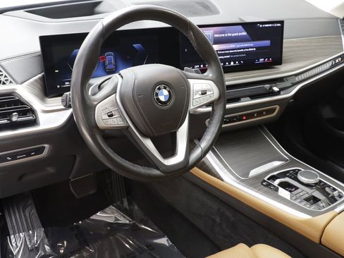 Certified 2024 BMW X7 xDrive40i w/ Premium Package AWD/4WD image 7