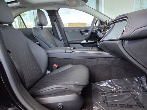 New 2026 Mercedes-Benz E 350 4MATIC Sedan image 17