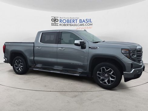 Used 2024 GMC Sierra 1500 SLT w/ SLT Premium Plus Package image 6