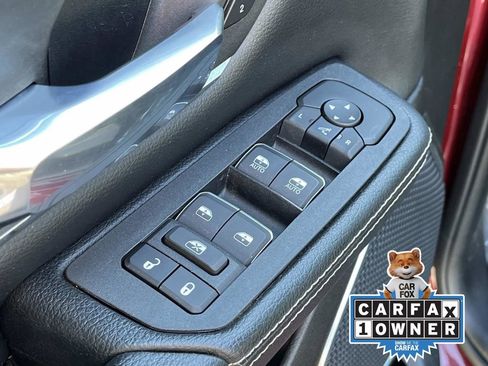 Used 2025 RAM 1500 Laramie image 26