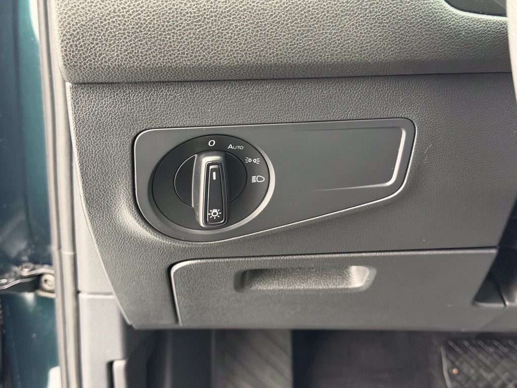 Used 2019 Volkswagen Tiguan S w/ Driver Assistance Package AWD/4WD image 21