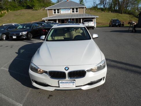 Used 2015 BMW 328i Sedan RWD image 9