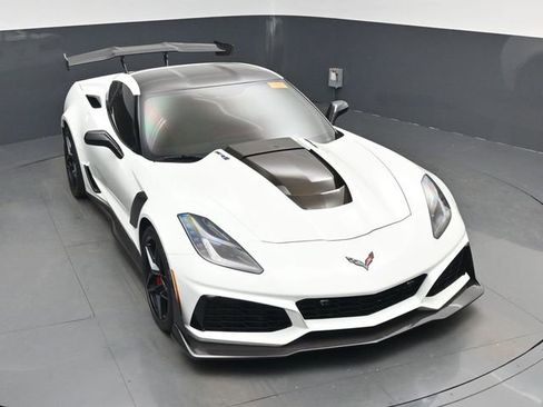 Used 2019 Chevrolet Corvette ZR1 RWD image 26