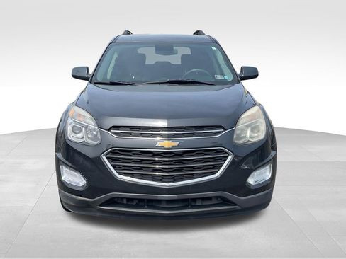 Used 2017 Chevrolet Equinox LT image 2