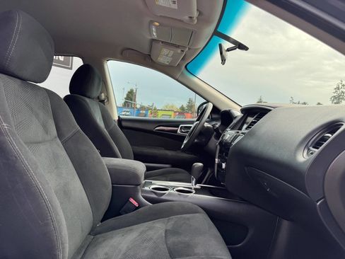 Used 2015 Nissan Pathfinder S FWD image 14