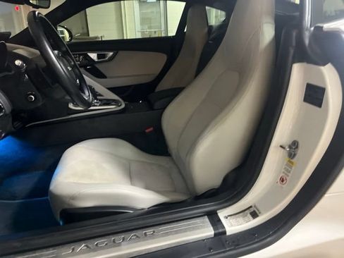 Used 2017 Jaguar F-TYPE Coupe RWD image 7