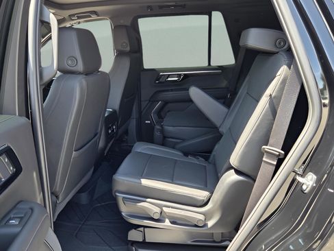 Used 2025 Chevrolet Tahoe LT w/ Comfort Package AWD/4WD image 11