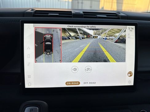 Used 2025 Land Rover Defender 110 S image 23