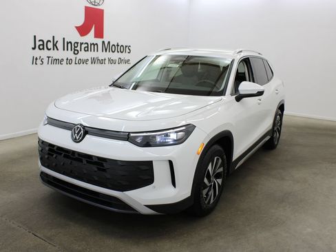 Certified 2026 Volkswagen Tiguan S FWD image 2