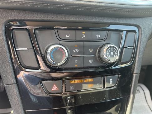 Used 2018 Buick Encore Preferred FWD image 26
