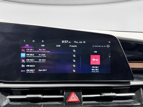 Used 2024 Kia Niro Wind FWD image 12
