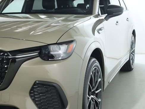 Certified 2025 MAZDA CX-70 3.3 Turbo S w/ Premium Package image 4