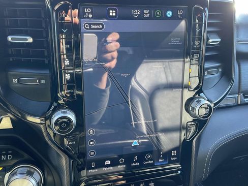 Used 2024 RAM 1500 Limited image 23