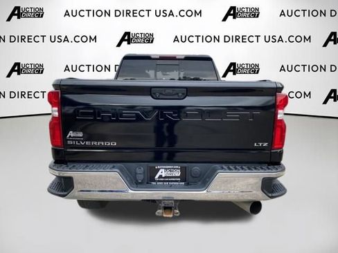 Used 2020 Chevrolet Silverado 2500 LTZ w/ LTZ Convenience Package AWD/4WD image 5