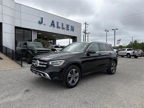 Used 2021 Mercedes-Benz GLC 300 image 1