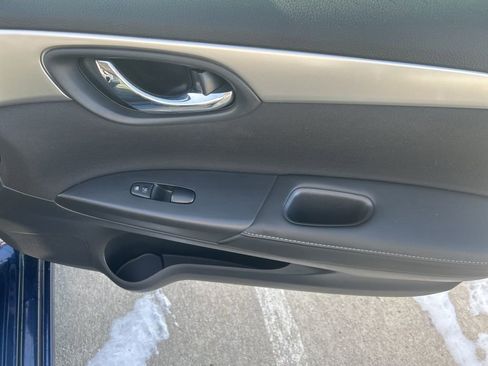 Used 2019 Nissan Sentra S image 24