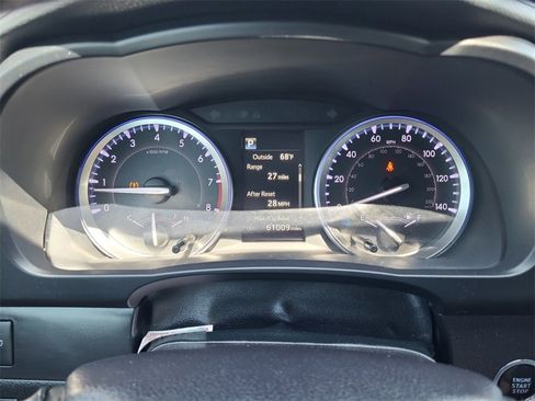 Used 2019 Toyota Highlander Limited image 24